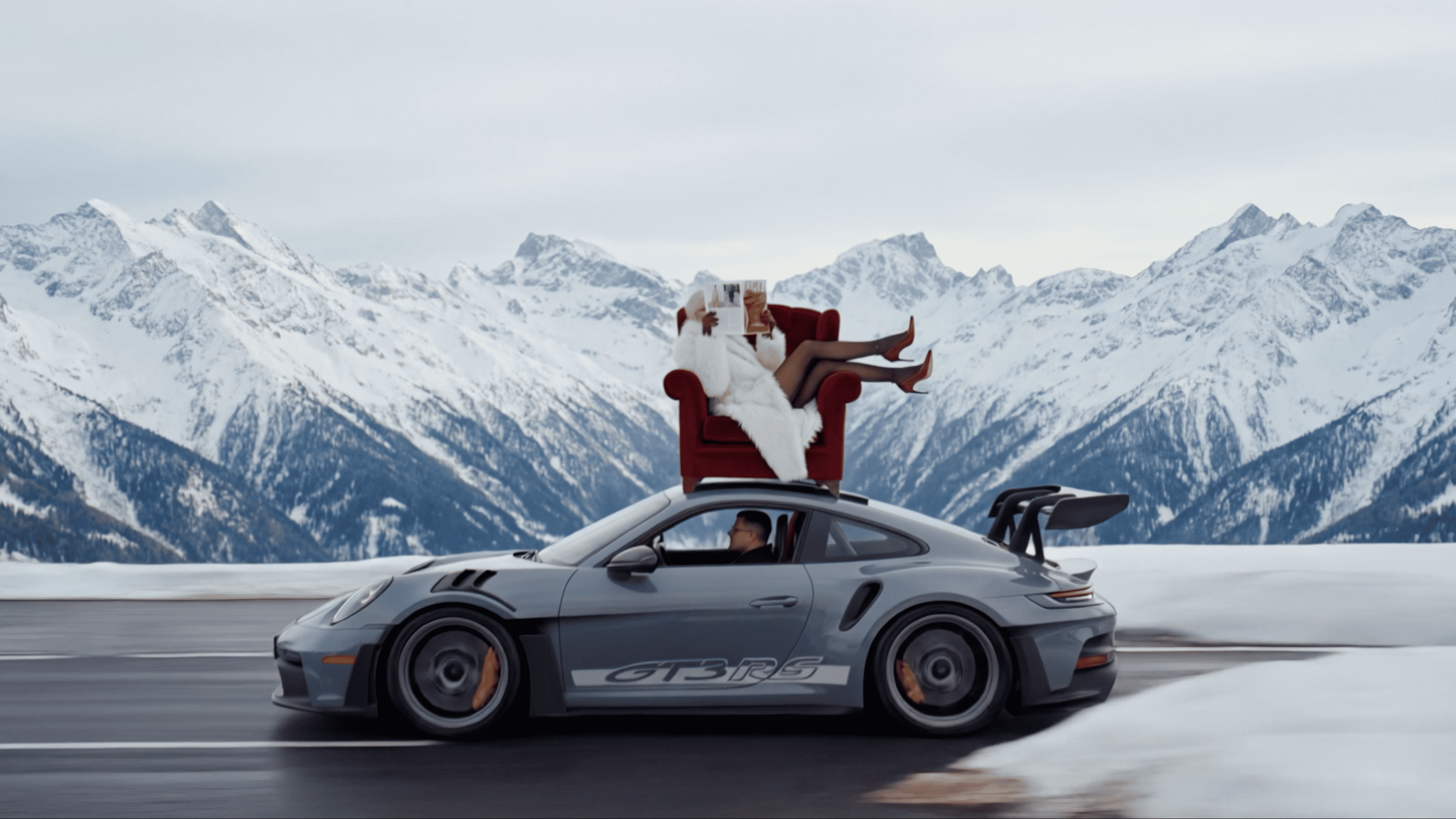 PORSCHE